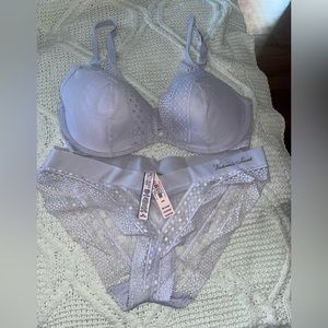 INCREDIBLE BY VS LIGHTLY LINED LACE PLUNGE BRA SET • NWT • Sizes M/34D •lavender